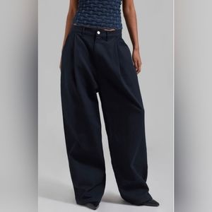 The Frankie Shop Black Wide-Leg Barrel Jeans